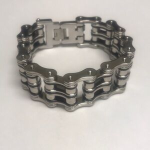 Stainless steel bracelet